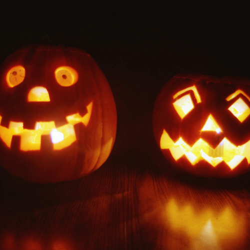 Kiedy zamawiać towar na Halloween i Wszystkich Świętych z Chin?